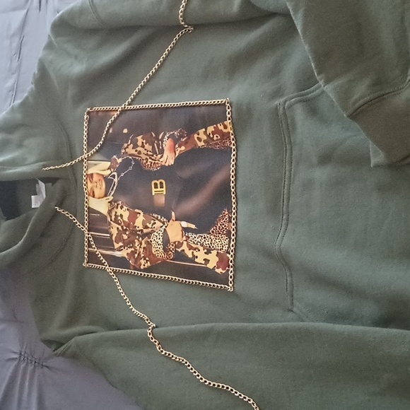 Custom sweater - Picture 8 of 8